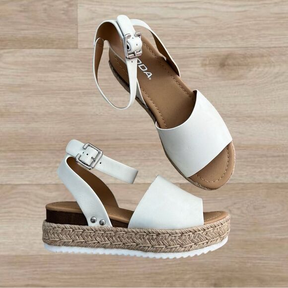 Soda White Espadrille Platform Sandals - Size 7 - Picture 1 of 10